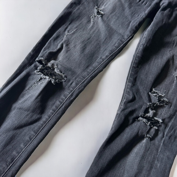 Citizens of Humanity Rocket Skinny High-Rise Distressed Jeans in Porter - Picture 7 of 11